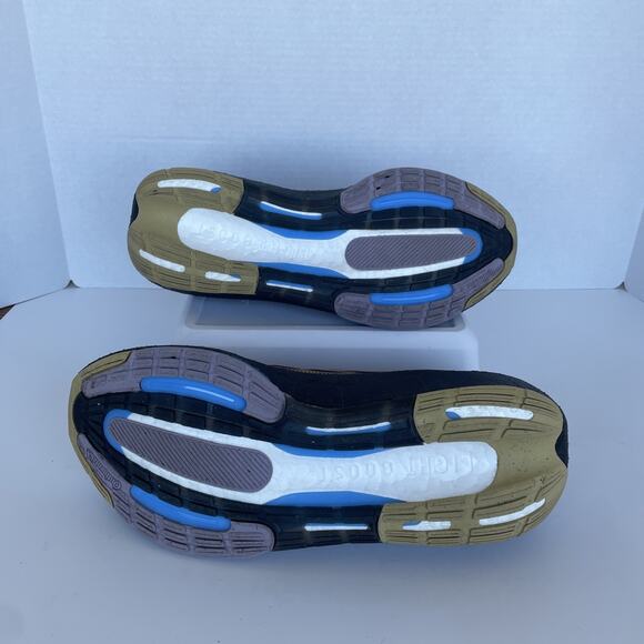 Adidas UltraBoost Light Sand United for Change Men’s Size 11.5 Mint Condition - Picture 6 of 6